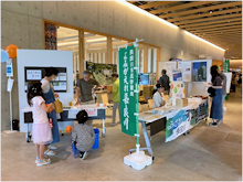 �u�t���E�h�L�E���C���C�v�Ƀu�[�X�o�W